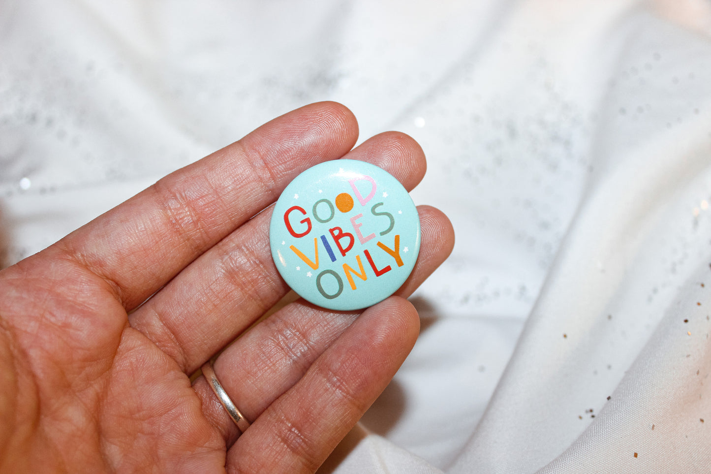 Good Vibes Only Pin